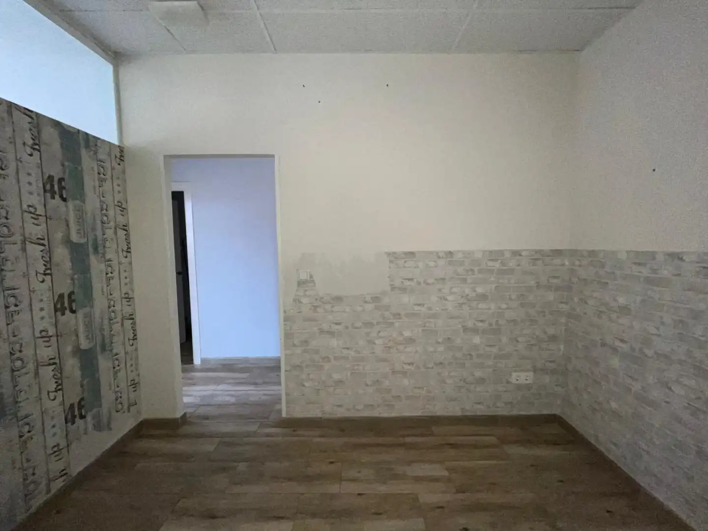 Geschaftsraum zur Miete in Tudela de Duero mit Heizung und Parkett