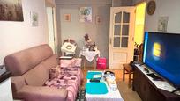 Living room of Flat for sale in  Madrid Capital