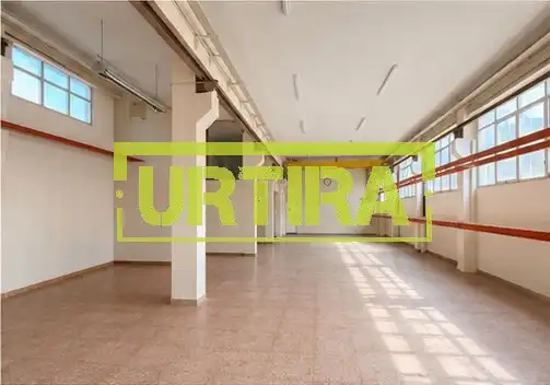 Nave industrial in vendita a Zerradi Poligonoa 8