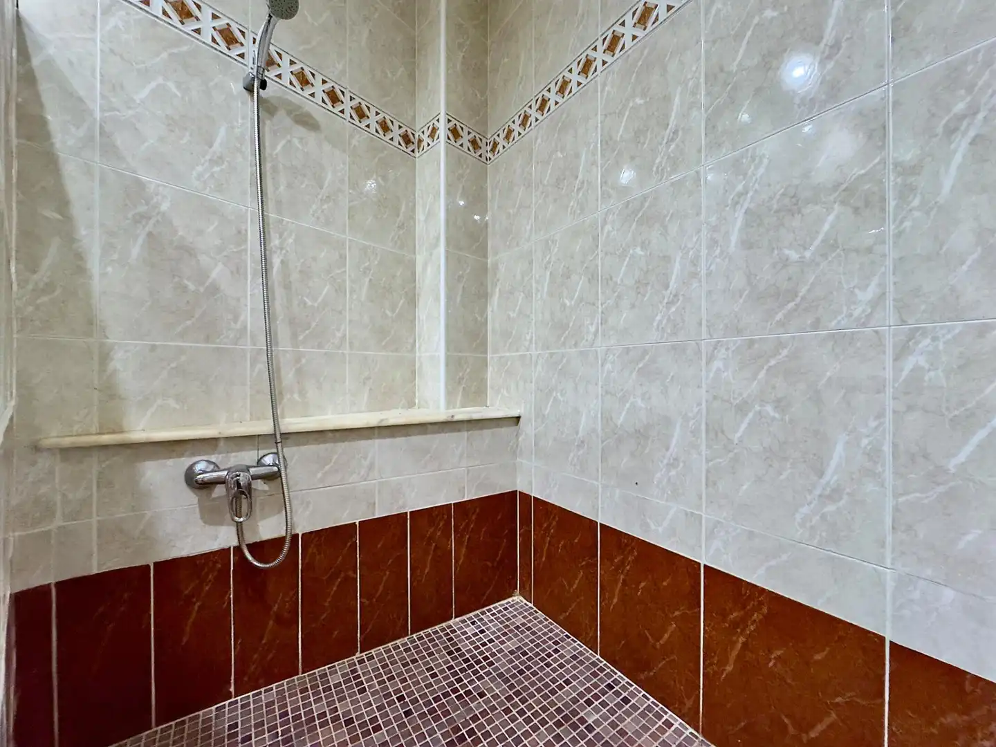 Baño de Planta baja en venta en Aspe con Aire acondicionado, Calefacción y Trastero