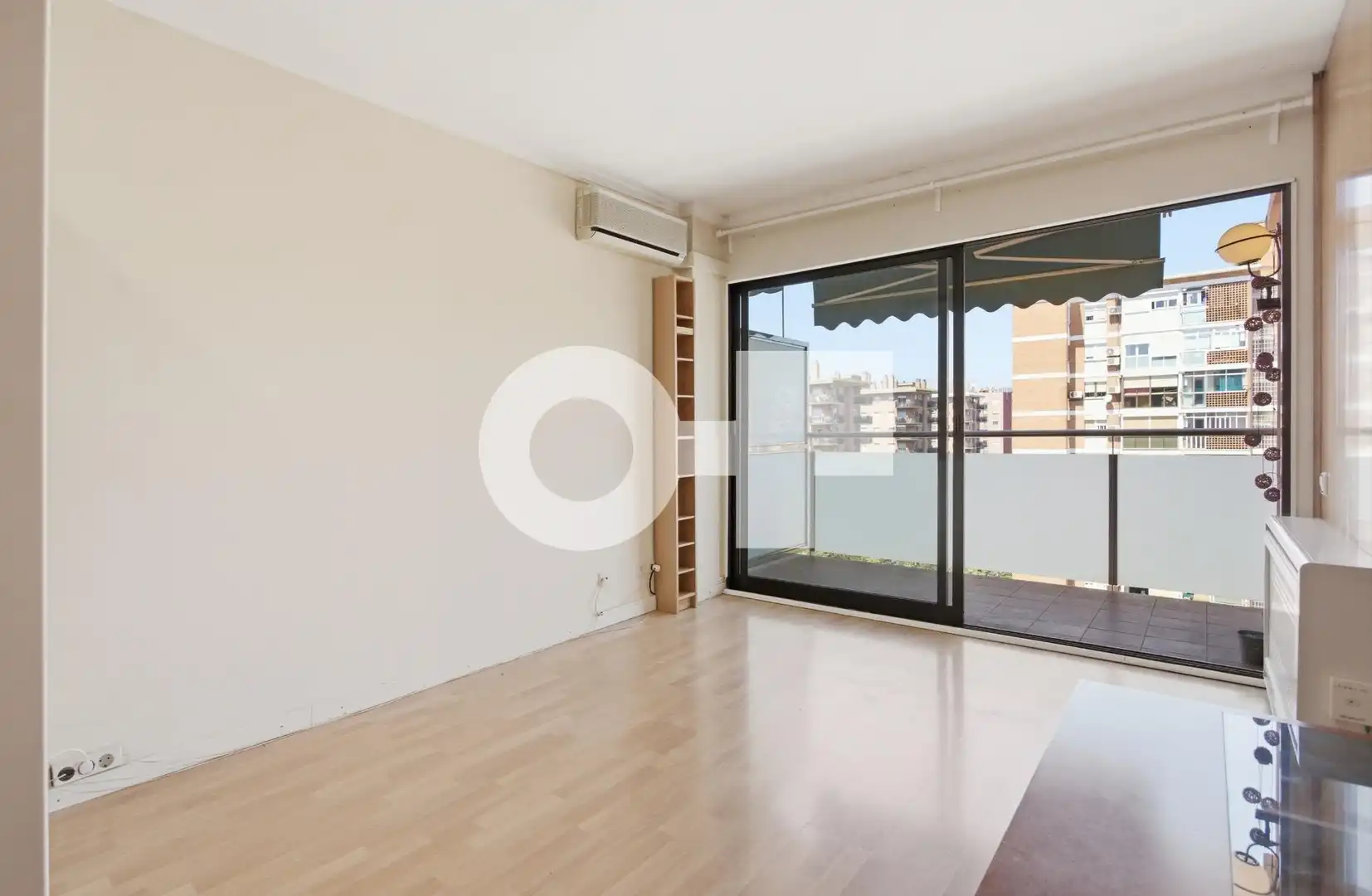 Piso en venta en undefined Gran Via de les Corts Catalanes, La Verneda i la Pau