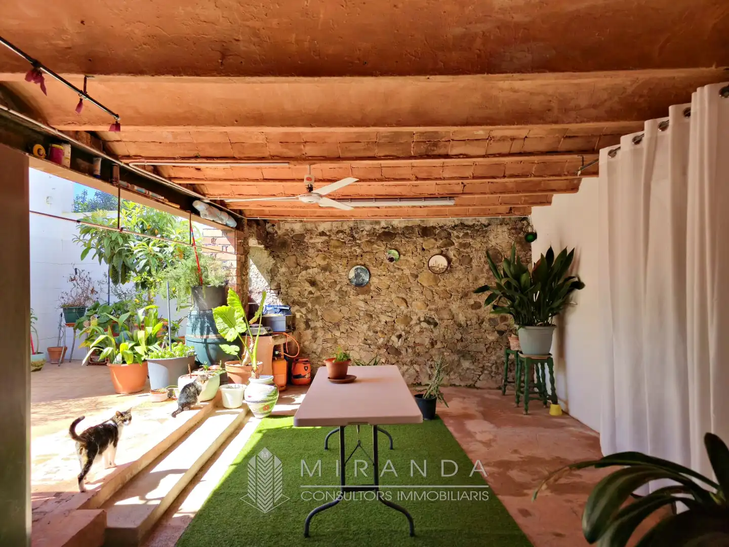 Terraza de Casa adosada de alquiler con opción a compra en Breda con Aire acondicionado, Calefacción y Parquet