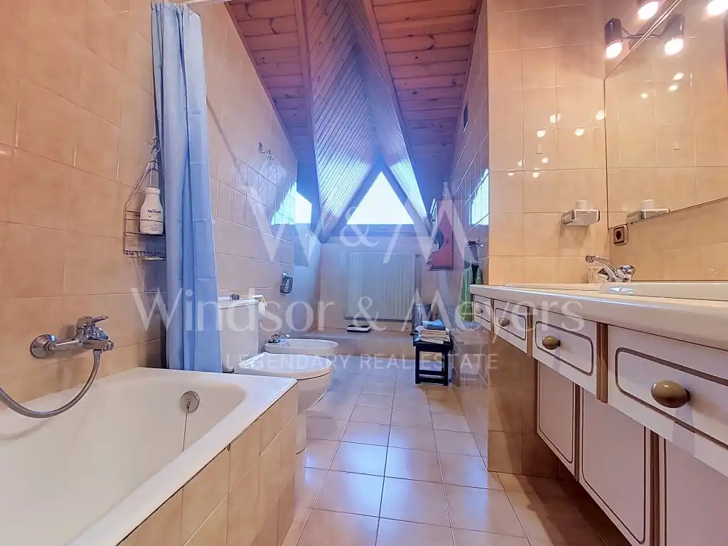 Badezimmer von Maisonette zum Verkauf in La Massana mit Heizung, Ofen und Mikrowelle