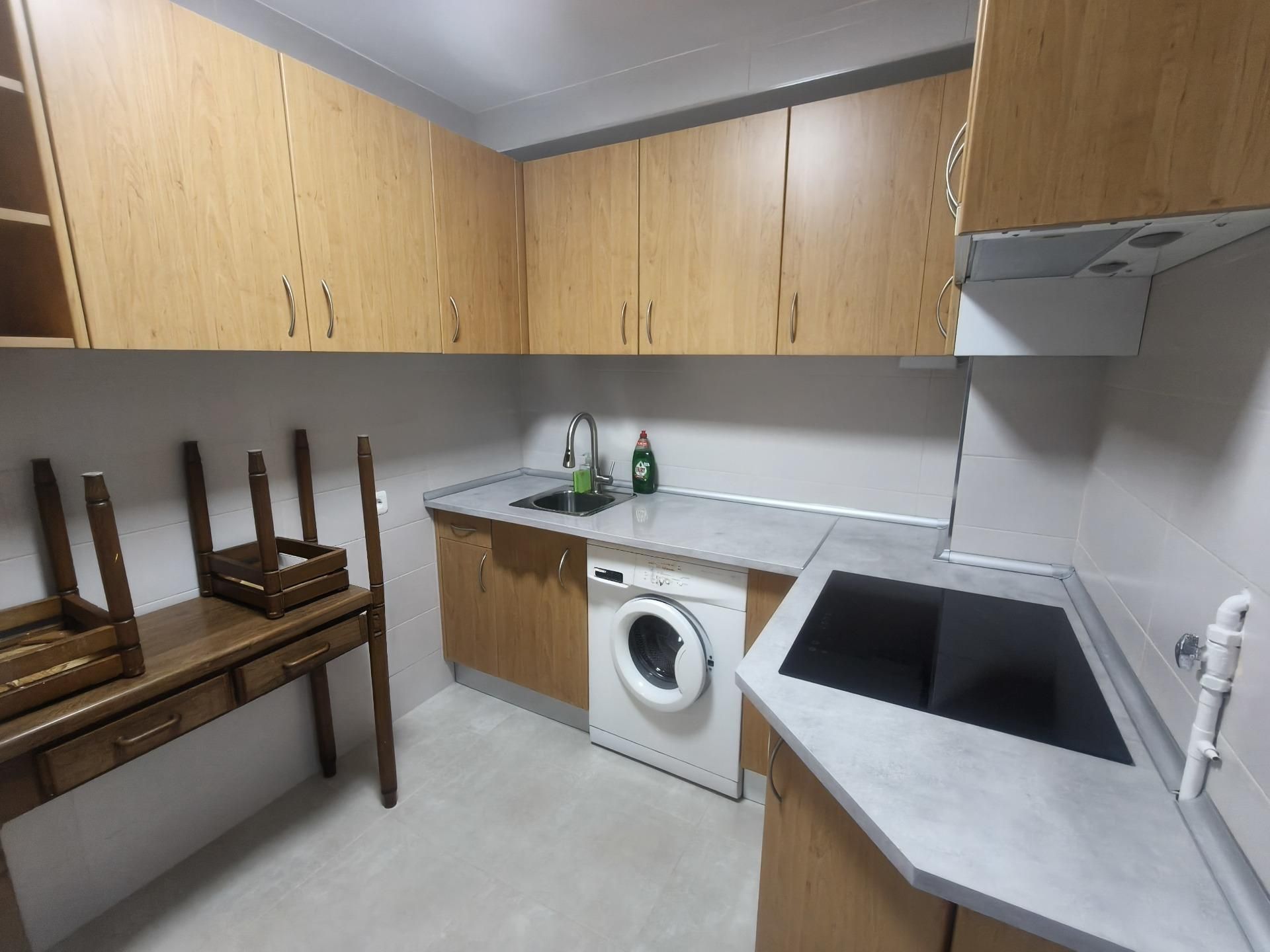 Cocina de Piso de alquiler en Zamora Capital  con Calefacción y Balcón