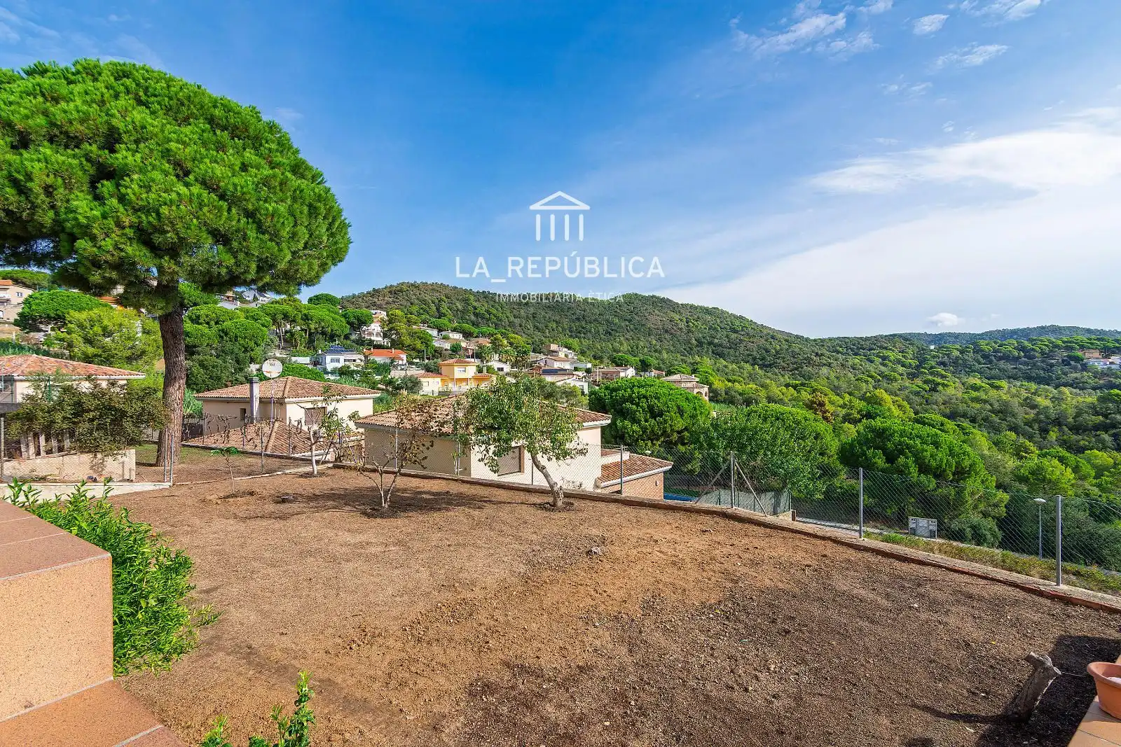 Casa con terrazza in vendita a Mas Mora - Sant Daniel, imagen 3