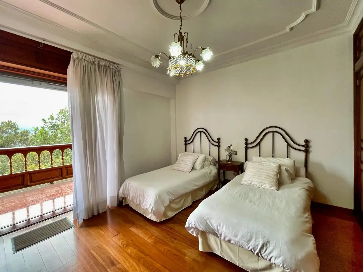 Habitación de Casa o chalet en venta en Santa Brígida con Terraza, Trastero y Piscina