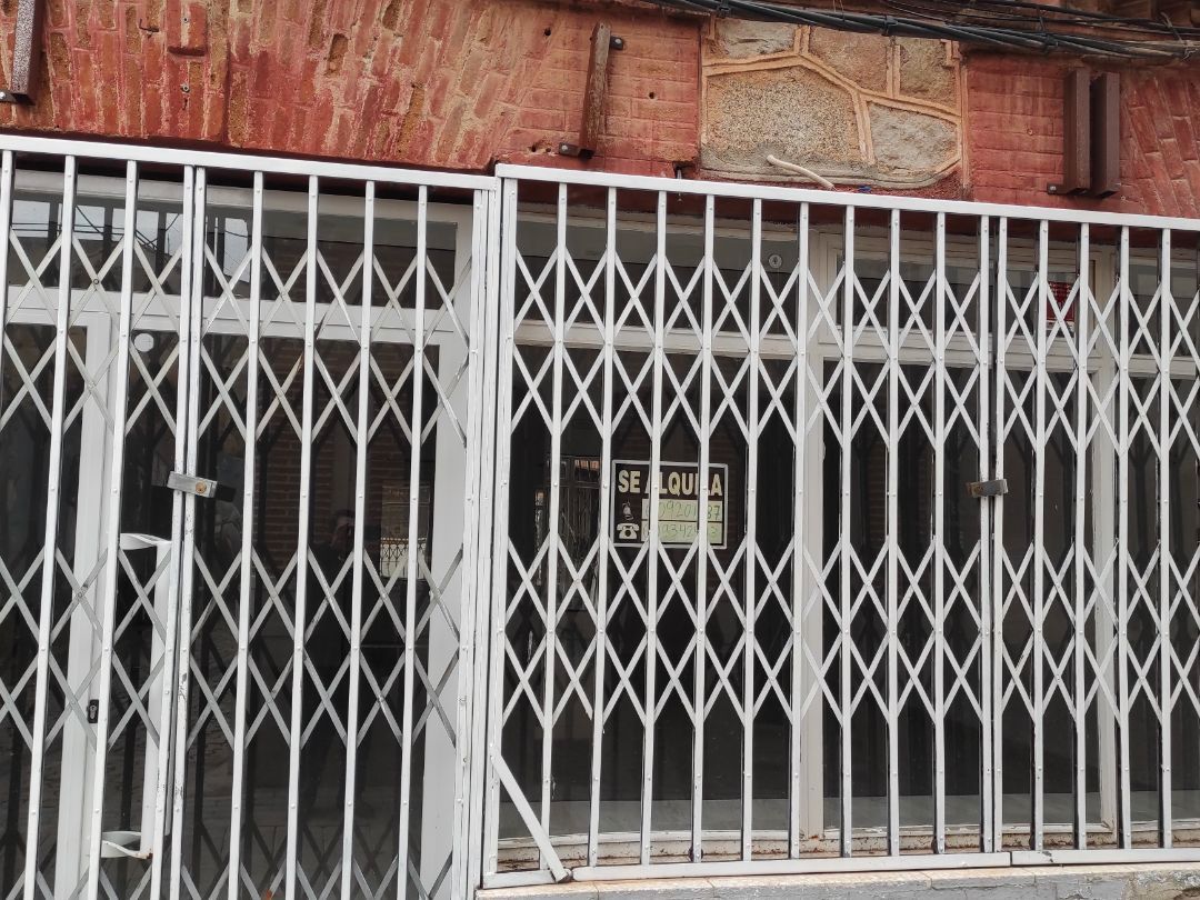 Vista exterior de Local de lloguer en Escalona