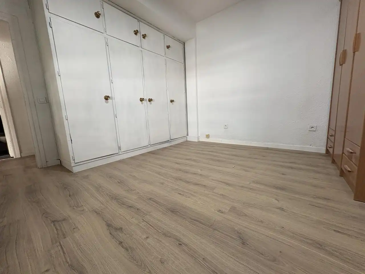 Wohnung zur Miete in Calle de Torres Miranda, Chopera