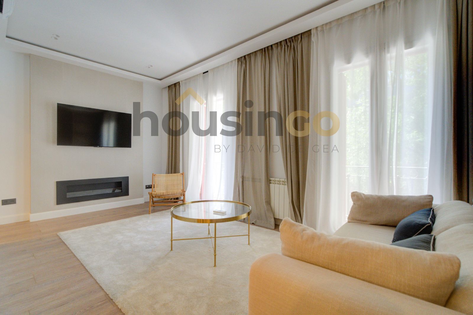 Living room of Flat to rent in  Madrid Capital  with Air Conditioner, Heating and Terrace
