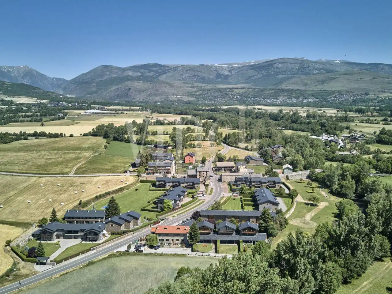 Vista exterior de Casa o chalet en venta en Guils de Cerdanya con Calefacción, Jardín privado y Parquet