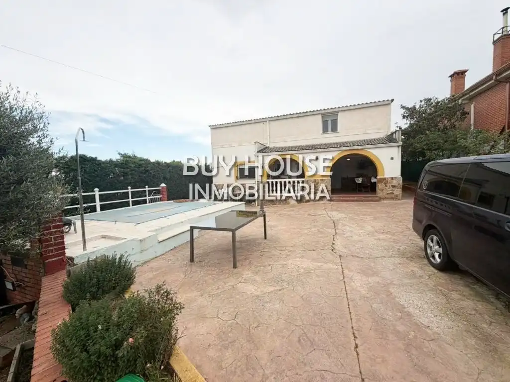 Vista exterior de Casa o chalet en venta en Palomeque