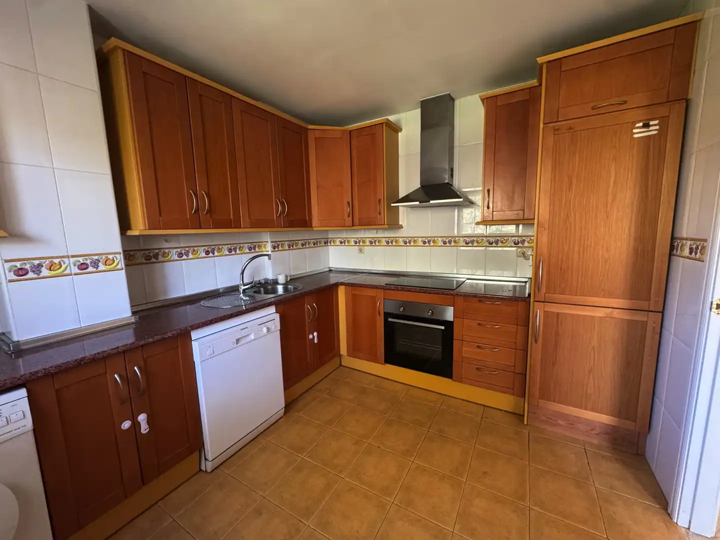 Cocina de Apartamento en venta en Marbella con Aire acondicionado, Calefacción y Terraza
