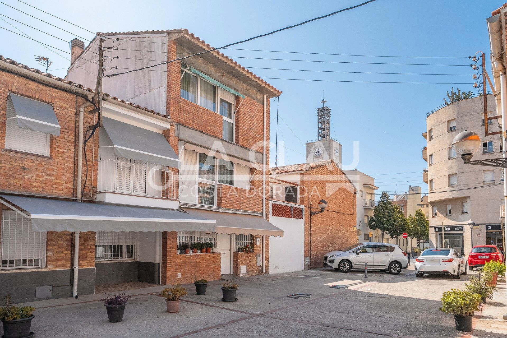 Vista exterior de Edifici en venda en Cambrils