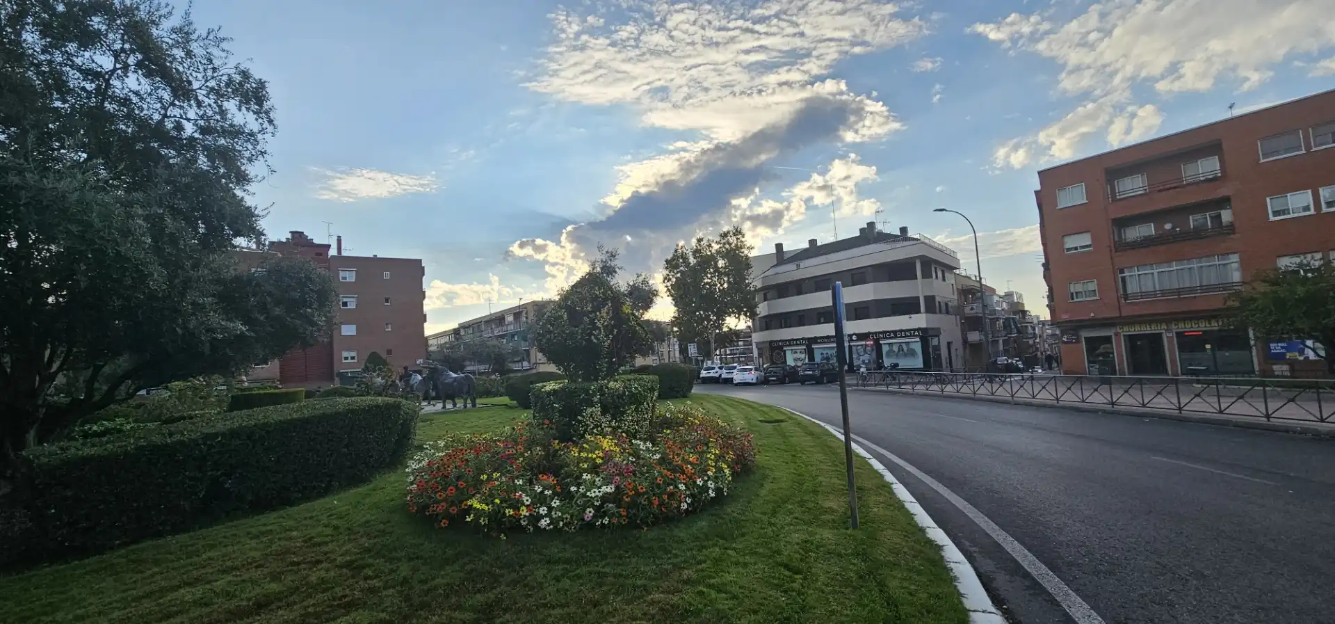 Vista exterior de Pis en venda en San Sebastián de los Reyes amb Aire condicionat i Terrassa