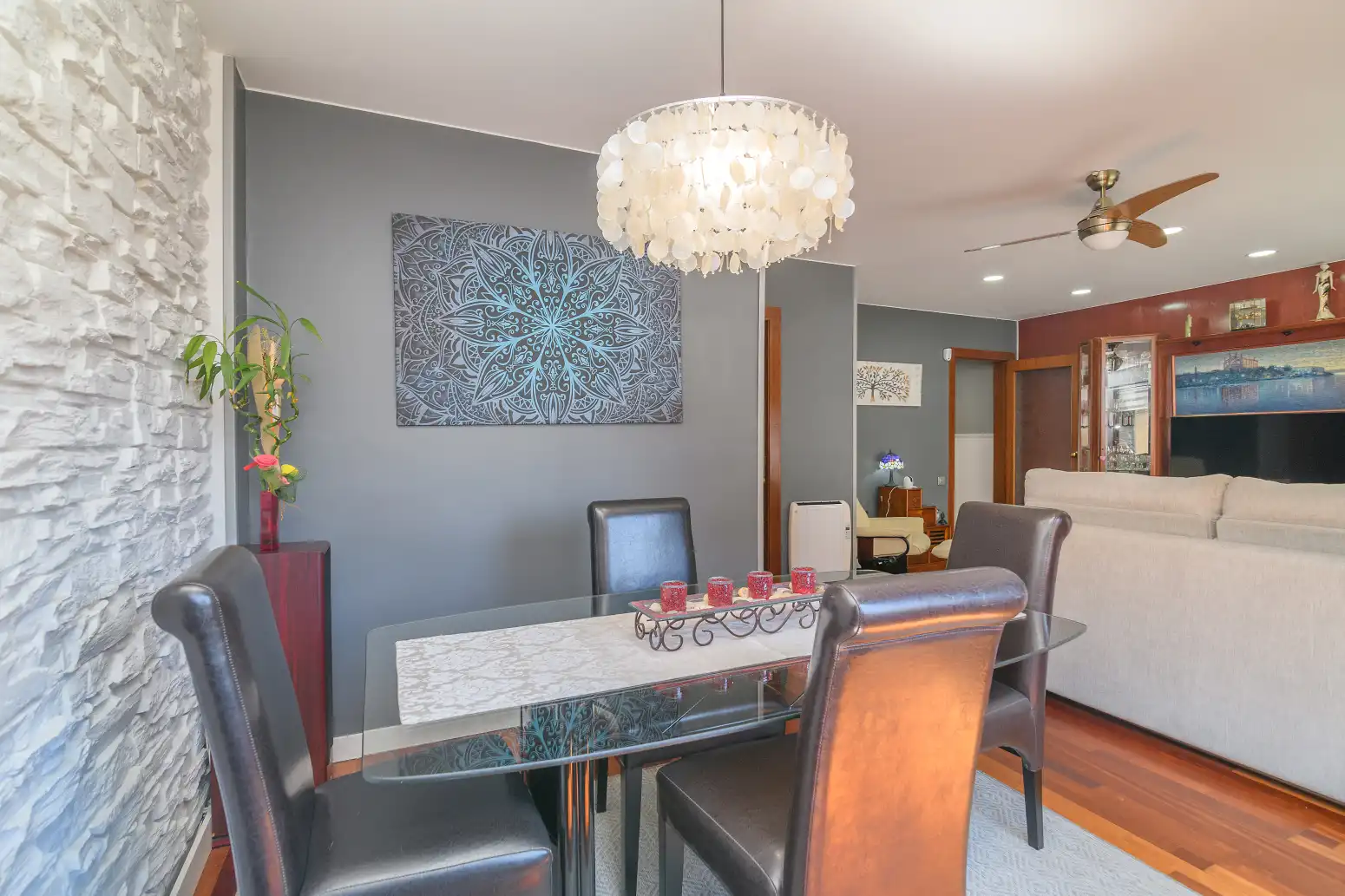 Esszimmer von Wohnung zum Verkauf in Barcelona mit Heizung, Parkett und Balkon