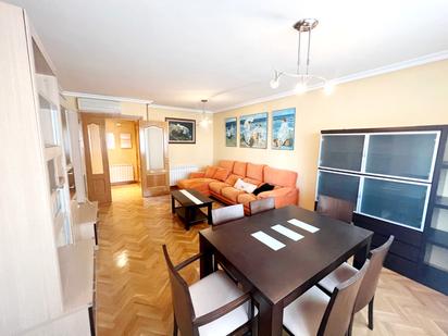 Living room of Flat for sale in Alcalá de Henares  with Air Conditioner, Heating and Terrace