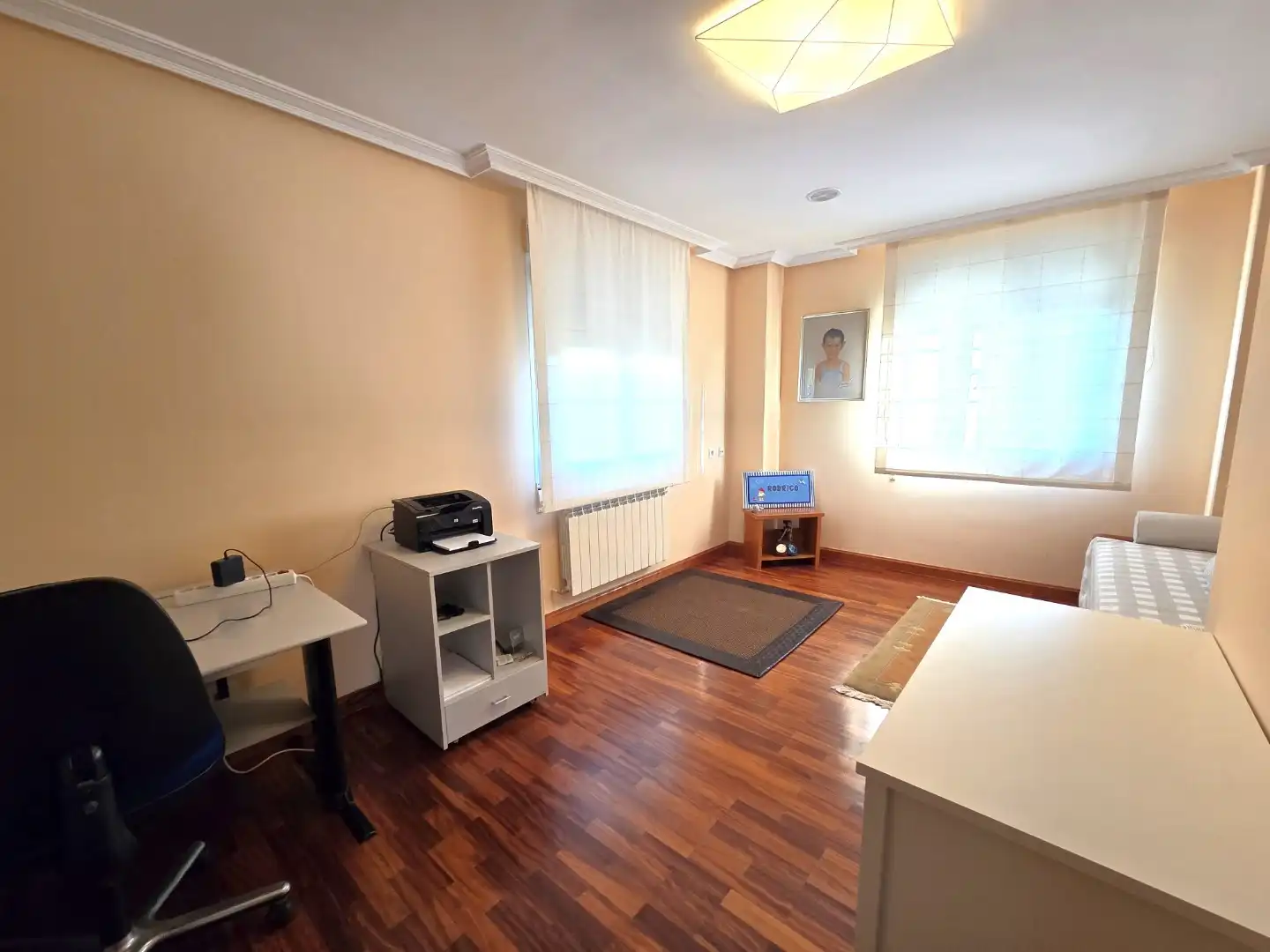 Bedroom of Houses for sale in Castrillo del Val  with Heating, Private garden and Parquet flooring