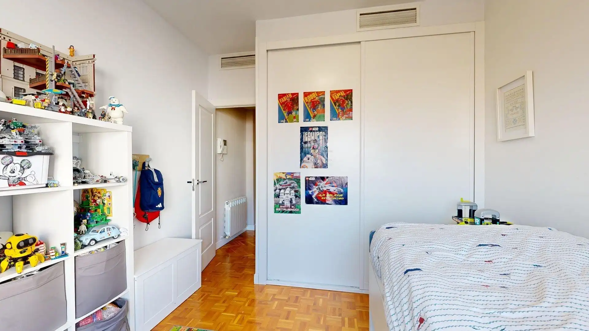 Bedroom of Flat for sale in Zaragoza  with Air Conditioner, Heating and Parquet flooring