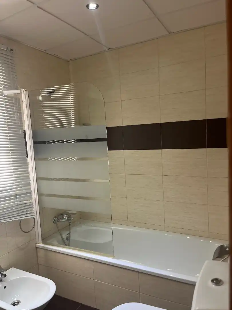 Bany de Casa adosada en venda en Alhaurín de la Torre amb Aire condicionat, Traster i Piscina comunitària