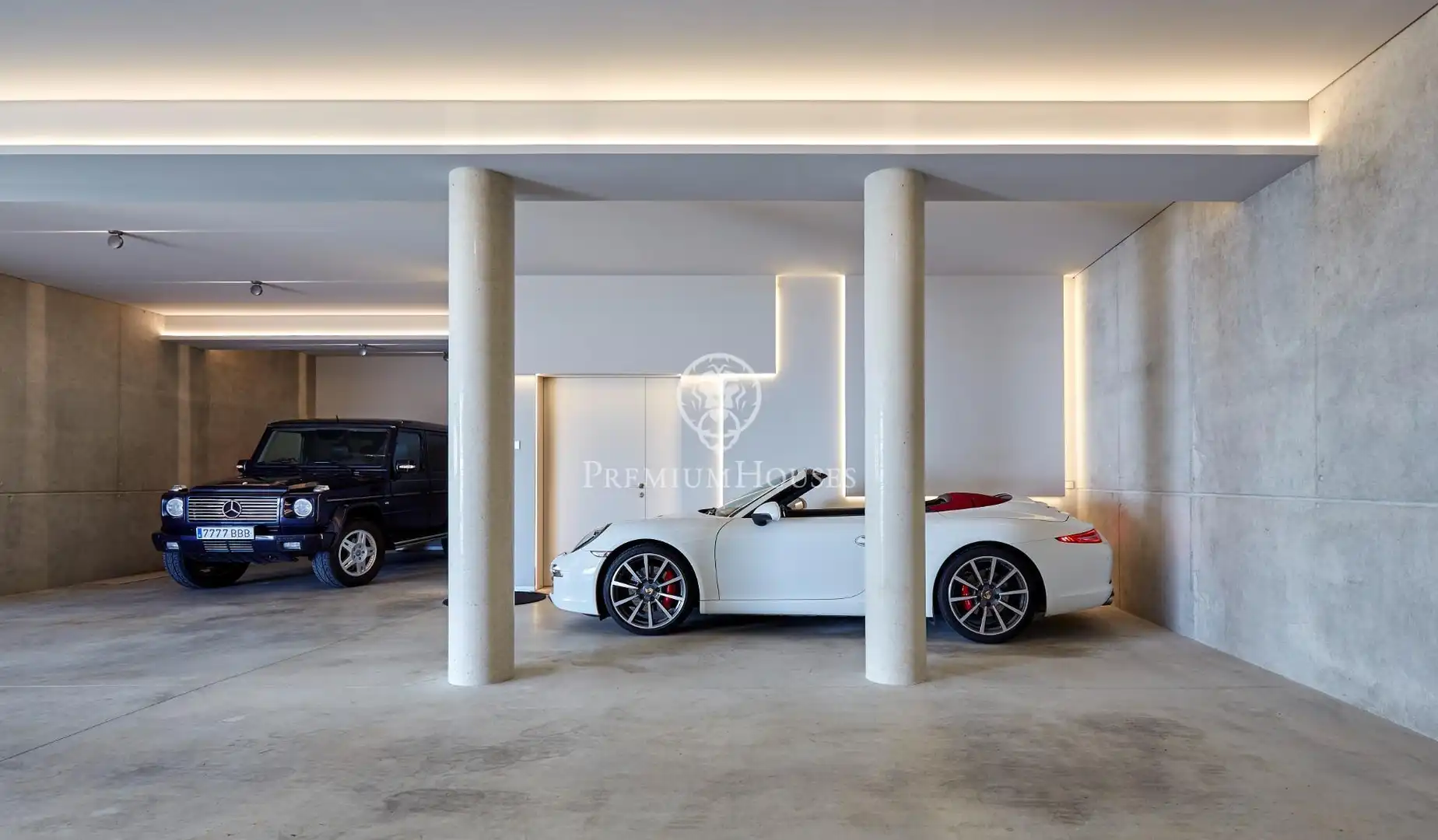 Parking de Casa o chalet de alquiler en Lloret de Mar con Calefacción, Jardín privado y Piscina