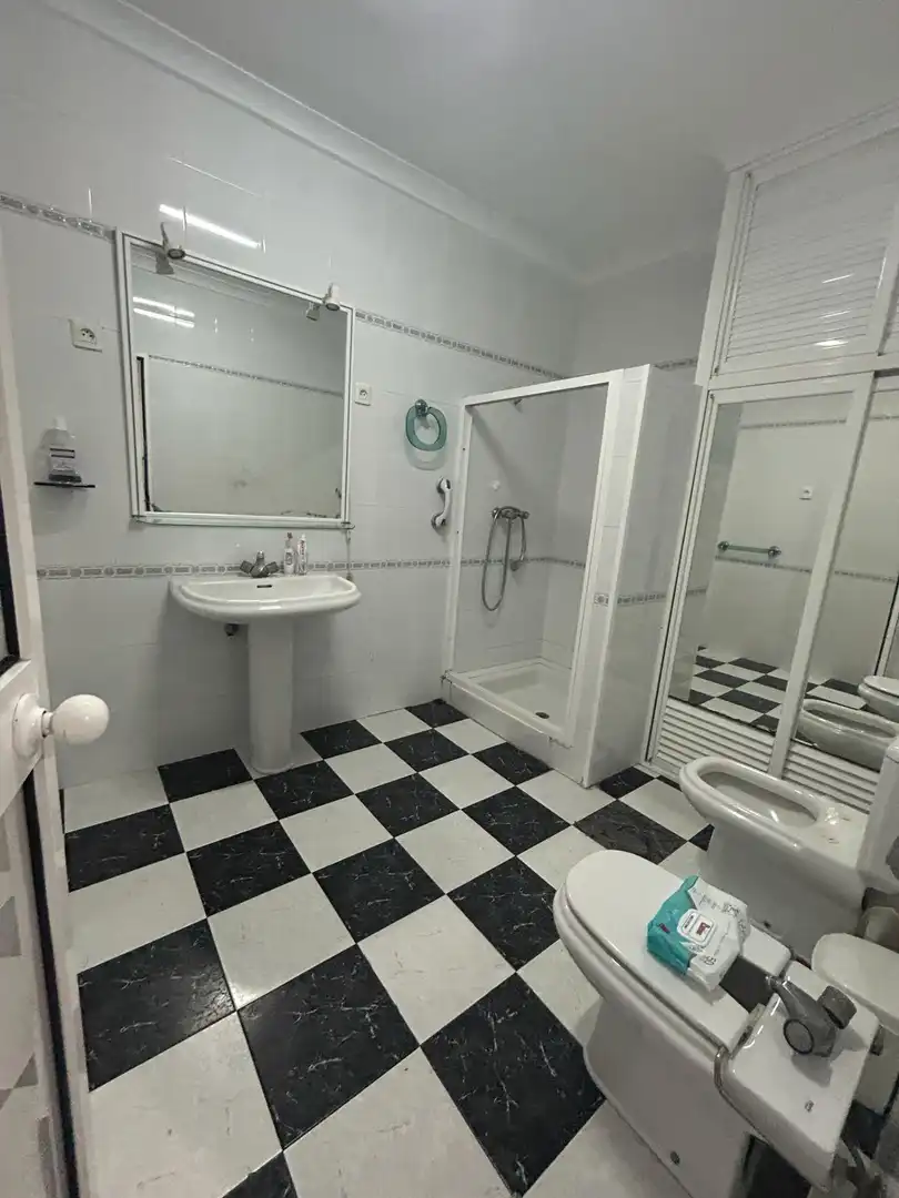 Bathroom of Houses for sale in Utrera
