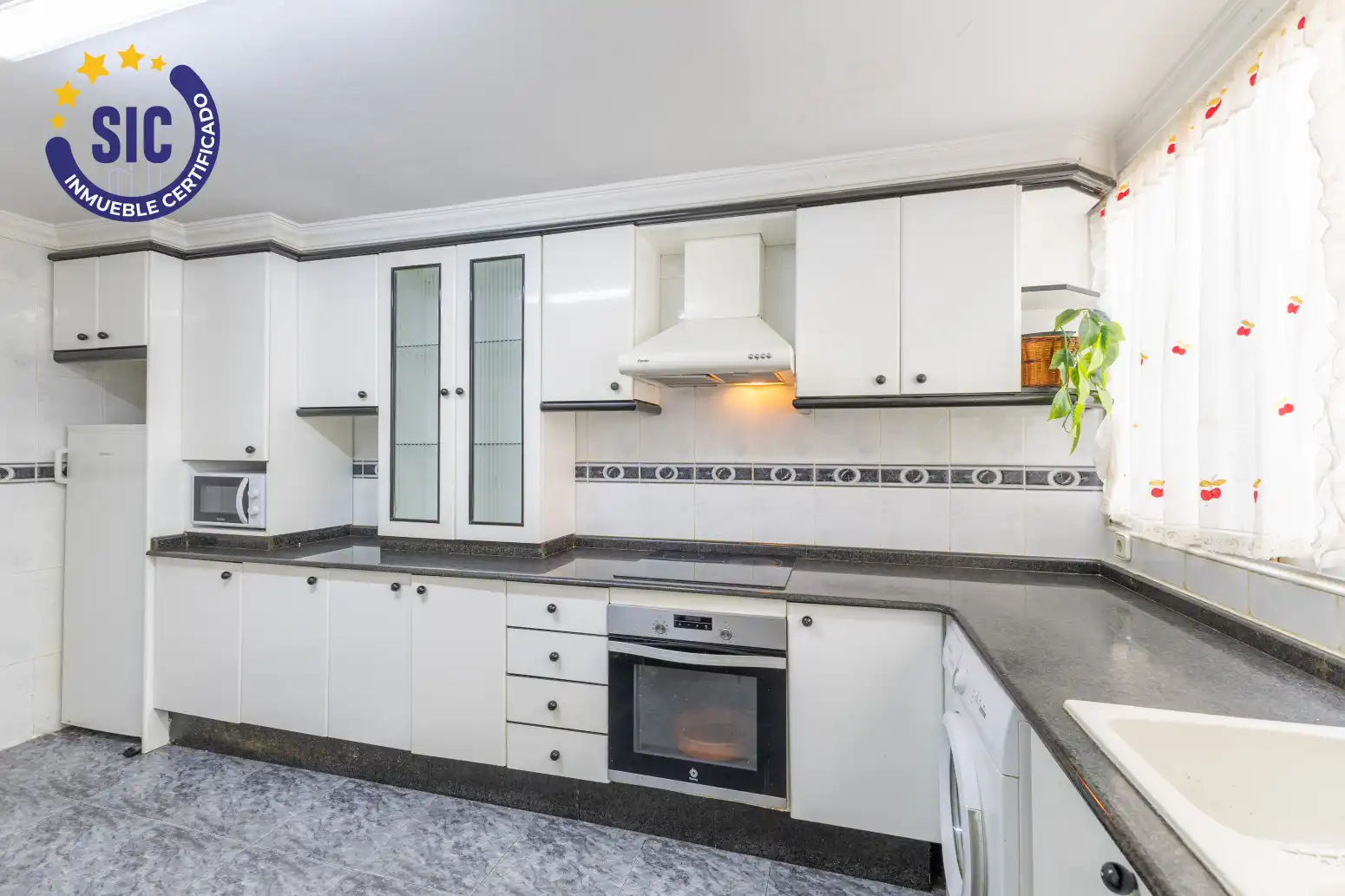 Küche von Wohnung zum Verkauf in Sagunto / Sagunt mit Balkon