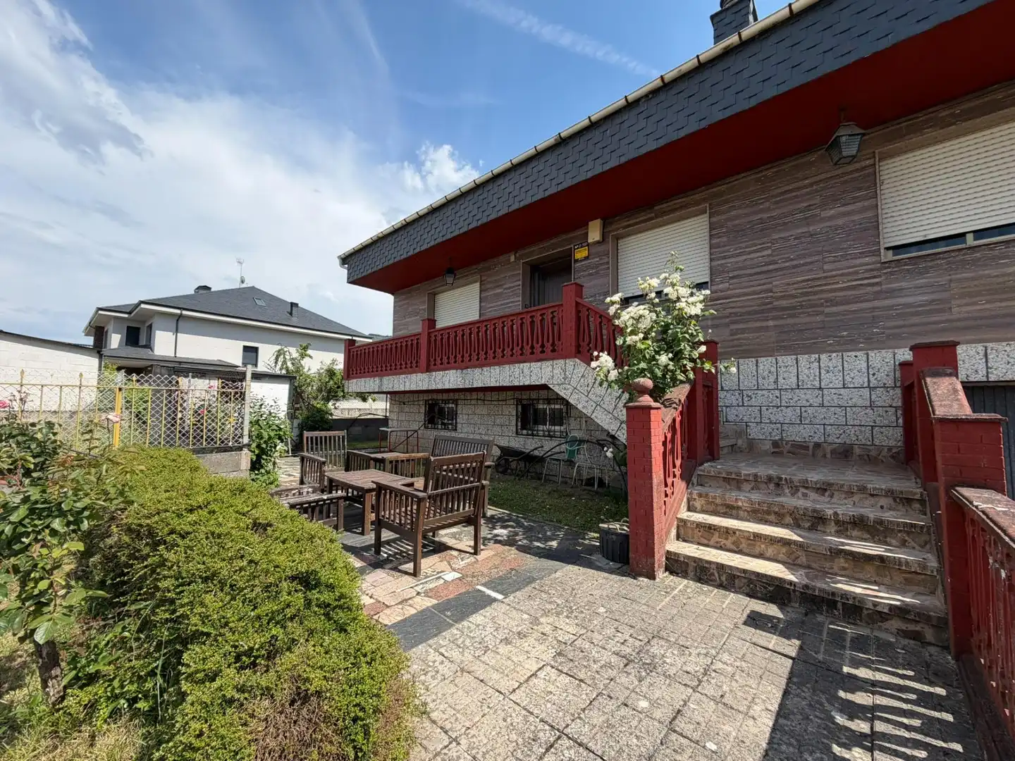 Außenansicht von Haus oder Chalet zum Verkauf in Ponferrada mit Heizung und Privatgarten
