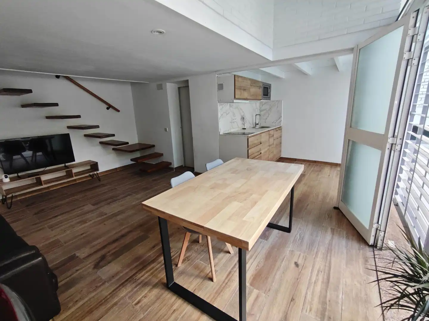 Büro zur Miete in Carrer de Felipe de Paz, La Maternitat i Sant Ramon