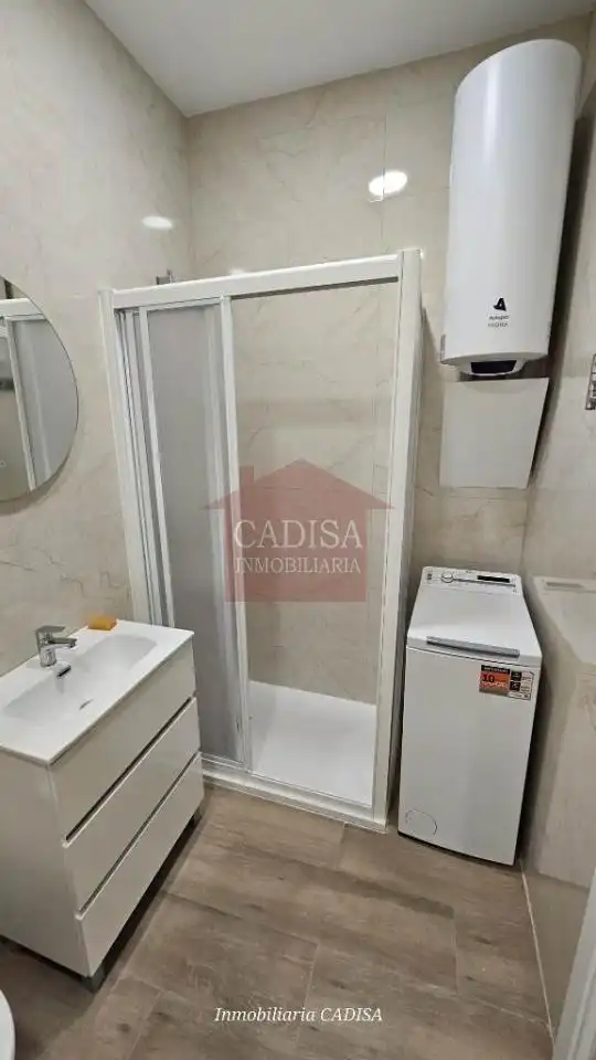Dormitori de Estudi de lloguer en Salamanca amb Aire condicionat, Calefacció i Moblat