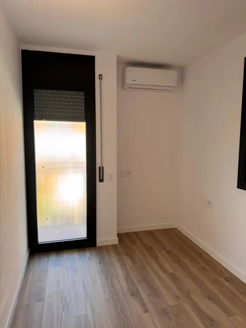 Habitación de Casa adosada en venta en Cubelles con Aire acondicionado, Terraza y Piscina comunitaria