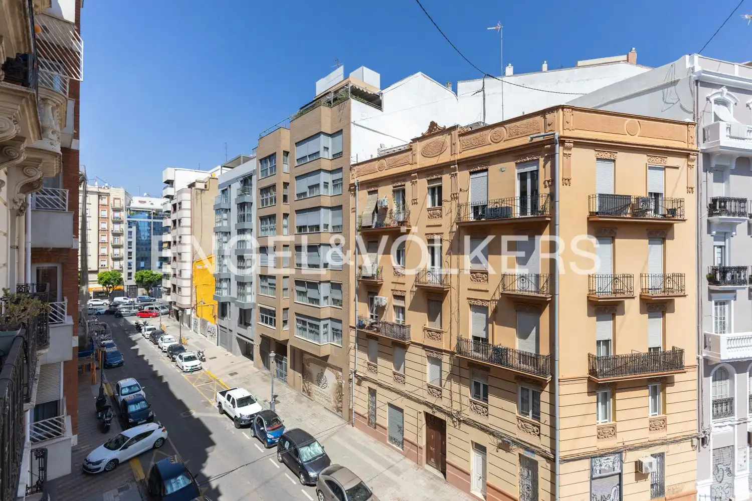 Exterior view of Flat for sale in Valencia  with Air Conditioner, Heating and Parquet flooring