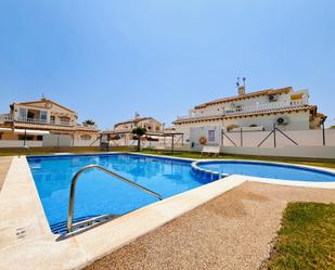 Piscina de Finca rústica en venda en Orihuela amb Aire condicionat