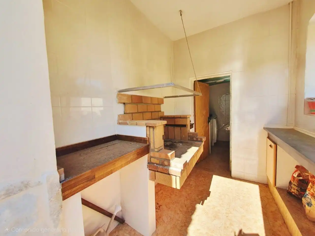 Cuina de Casa o xalet en venda en Pedralba amb Calefacció, Jardí privat i Terrassa