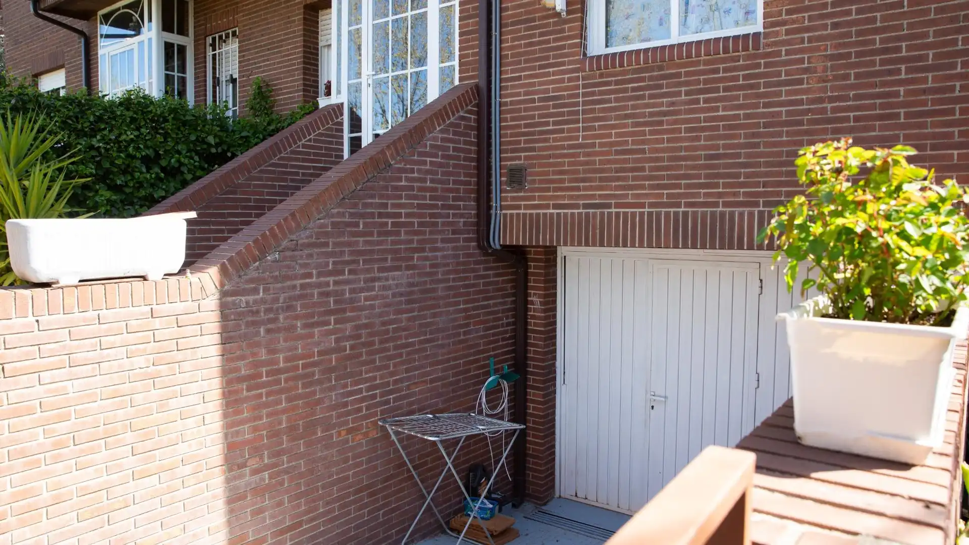 Terraza de Casa adosada en venta en Villanueva de la Cañada con Aire acondicionado, Calefacción y Jardín privado