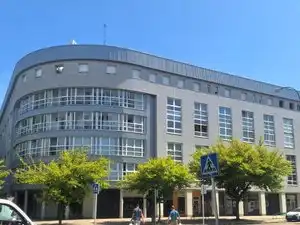 Außenansicht von Wohnung zur Miete in Burgos mit Heizung, Parkett und Terrasse