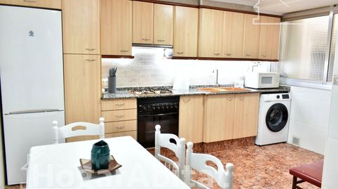 Foto 2 de Piso en venta en Calle Calle Maestrat, Avenida de Abril - 9 de Octubre, Sagunto / Sagunt