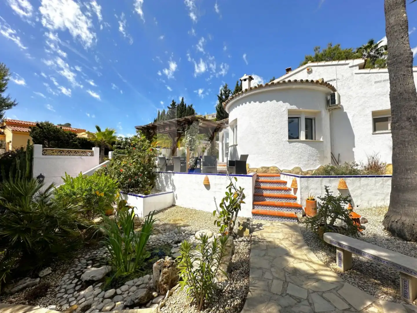 Vista exterior de Casa o chalet en venta en Benitachell / El Poble Nou de Benitatxell con Aire acondicionado, Calefacción y Jardín privado