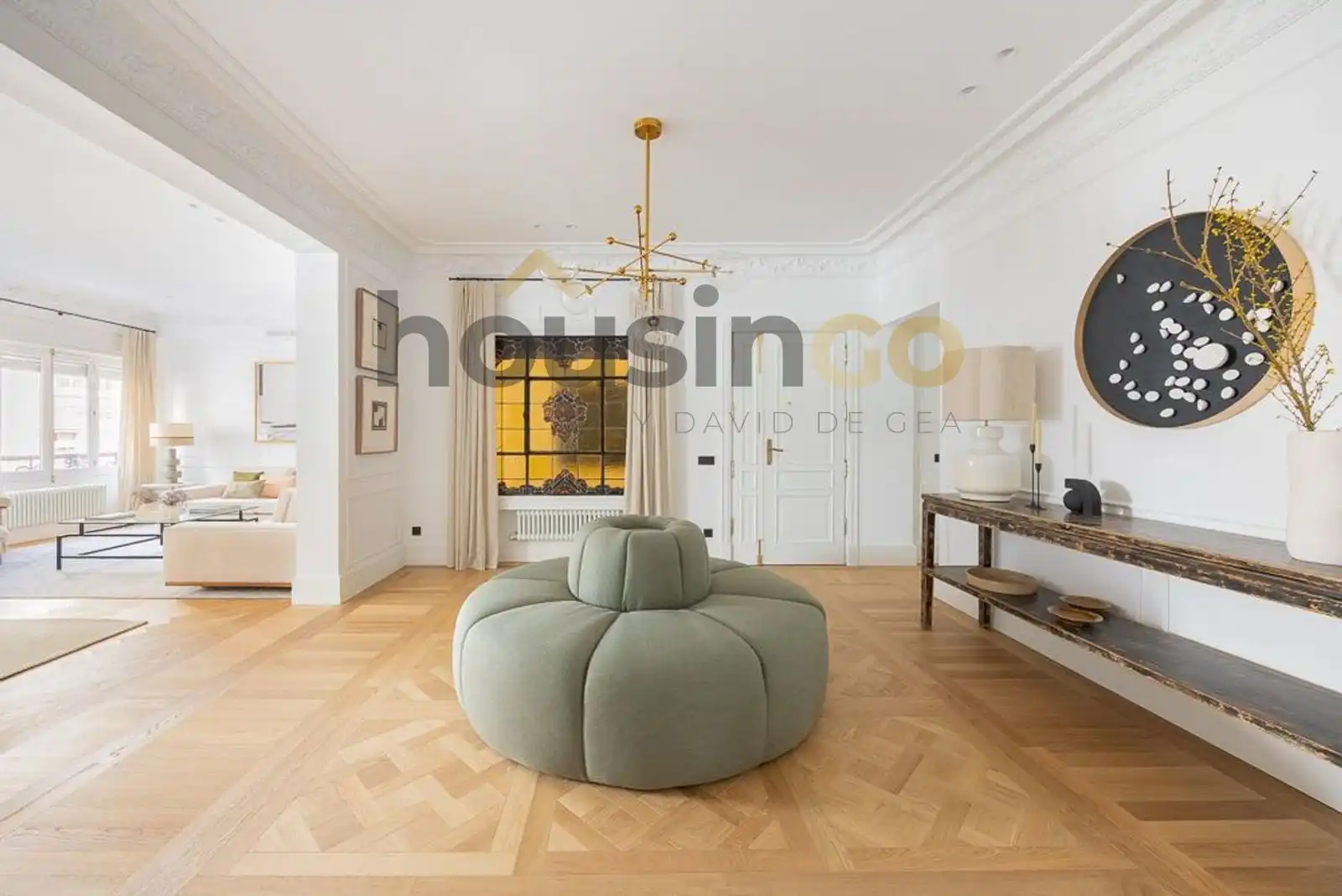 Living room of Flat for sale in Madrid  with Air Conditioner, Heating and Parquet flooring