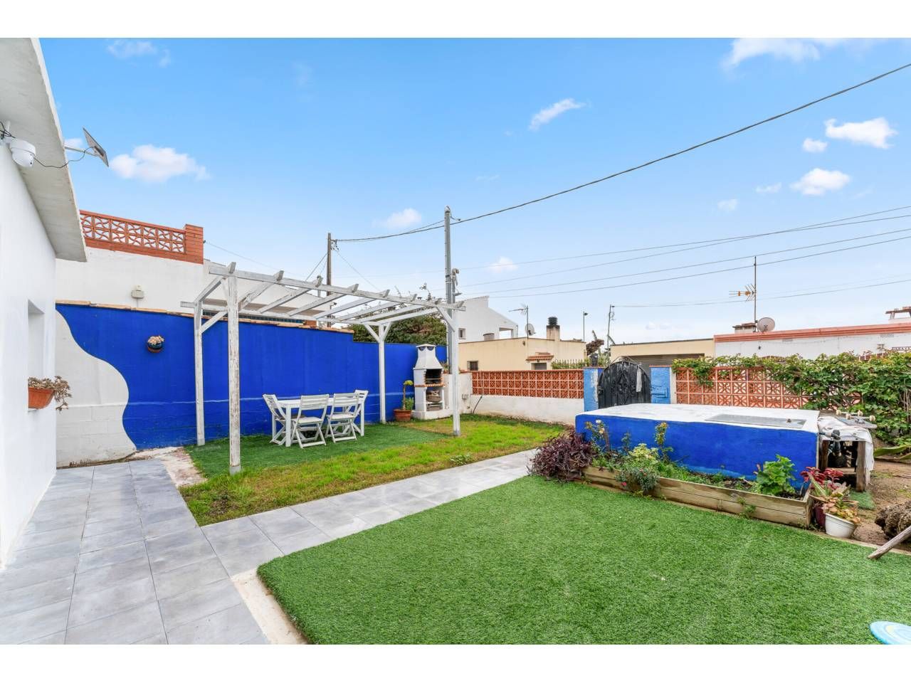 Garden of House or chalet for sale in Vilanova i la Geltrú  with Air Conditioner, Private garden and Terrace