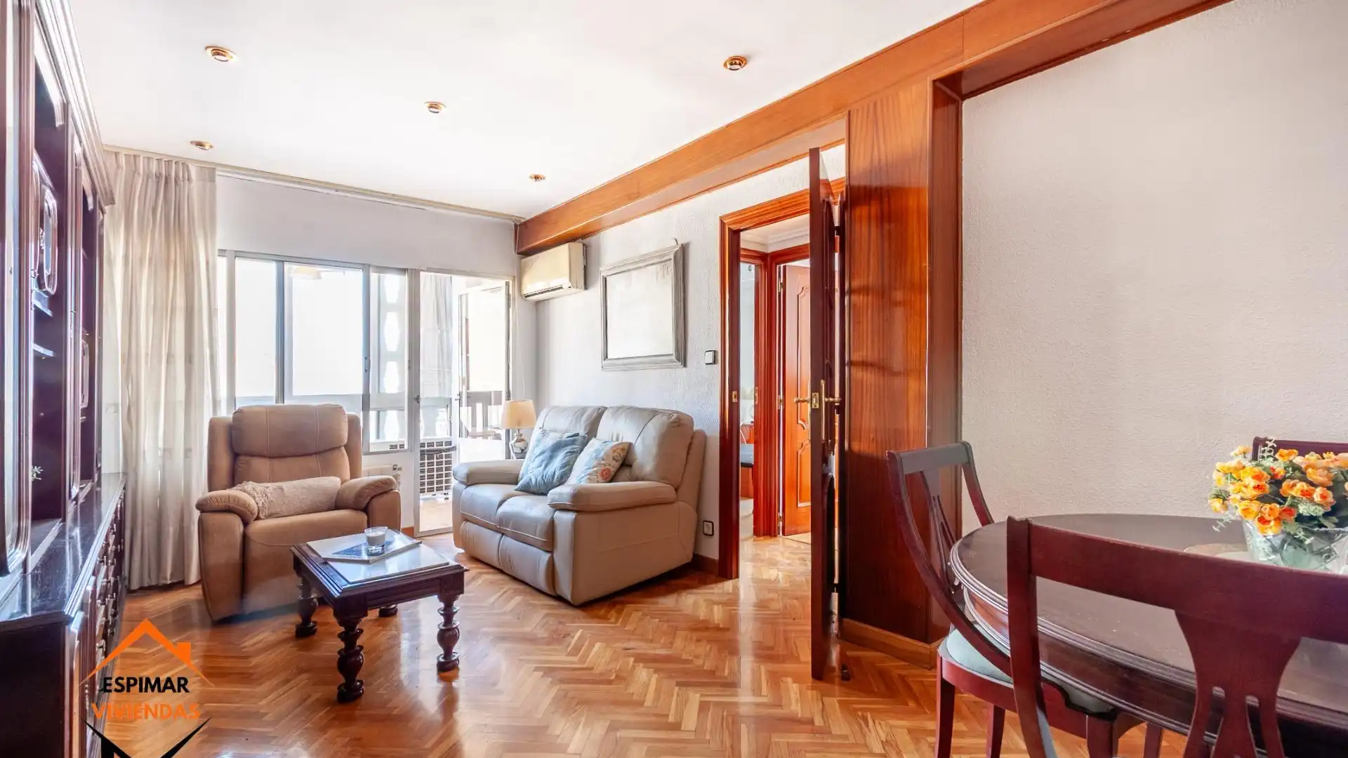 Sala de estar de Piso en venta en  Zaragoza Capital con Aire acondicionado, Parquet y Trastero