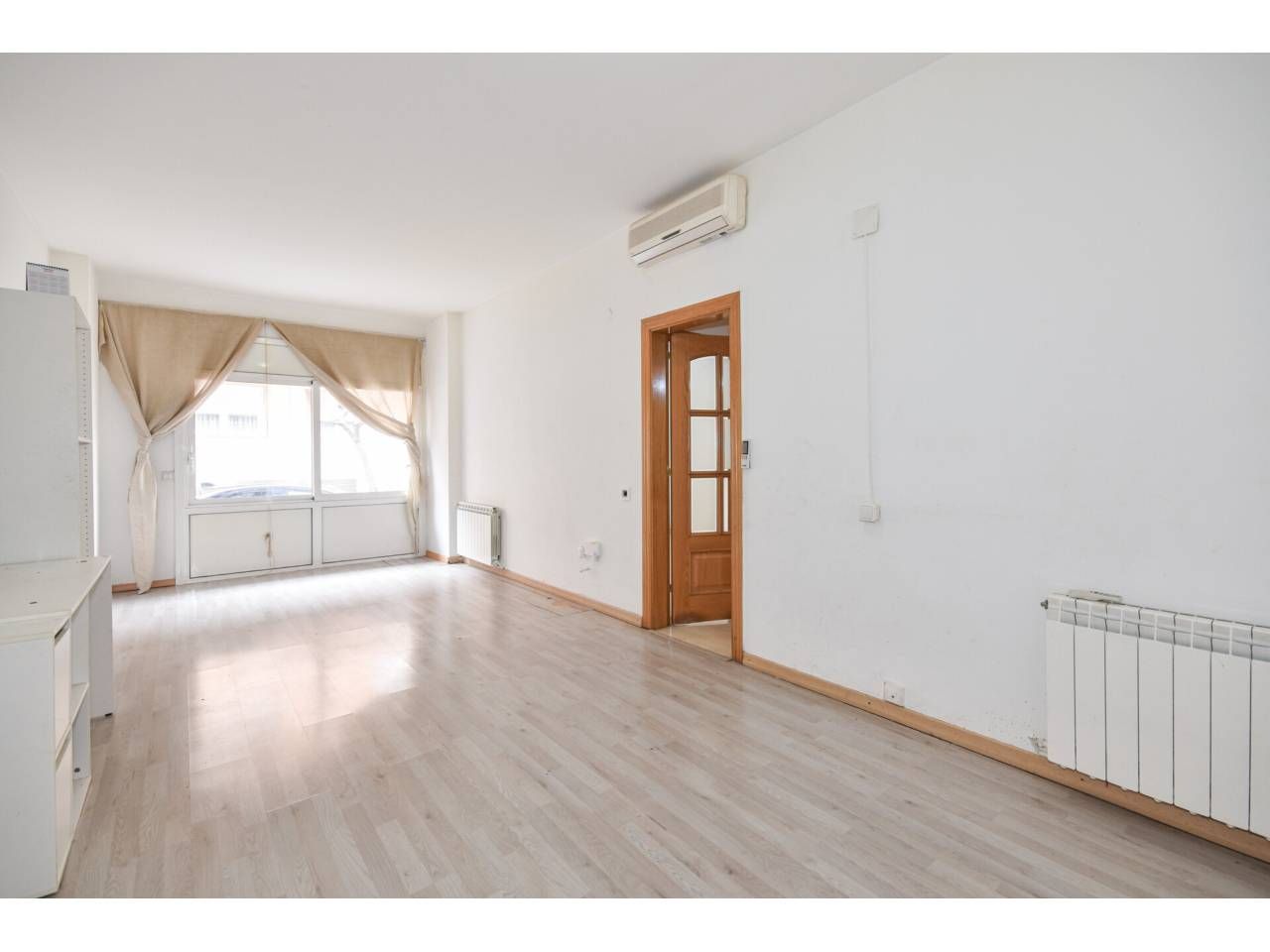 Bedroom of Flat for sale in Matadepera  with Air Conditioner, Heating and Parquet flooring