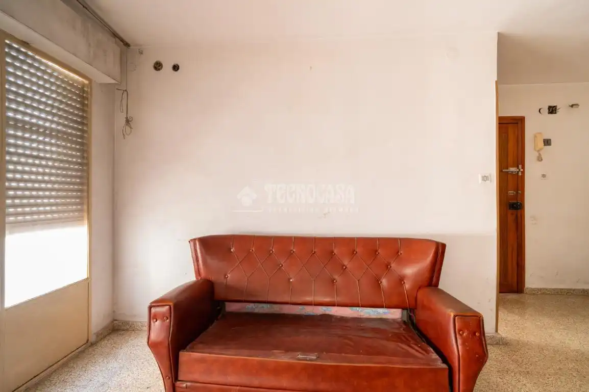 Sala d'estar de Pis en venda en Granada amb Balcó