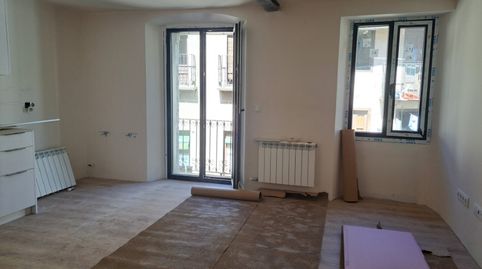 Foto 2 de Apartamento de alquiler en Carrer de Les Escoles Pies, 18, Puigcerdà, Girona