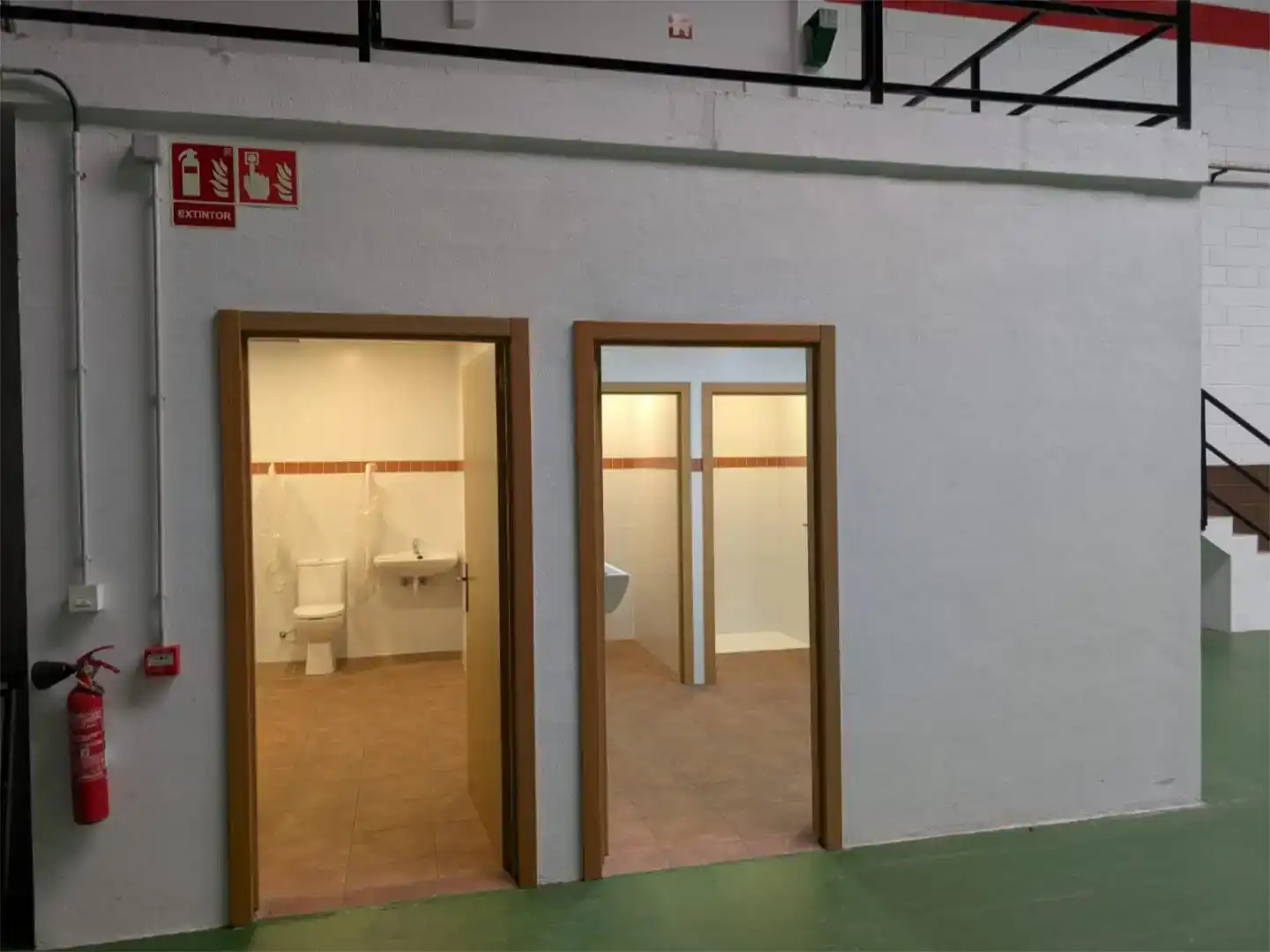 Fabrikhallen zur Miete in Aretxabaleta