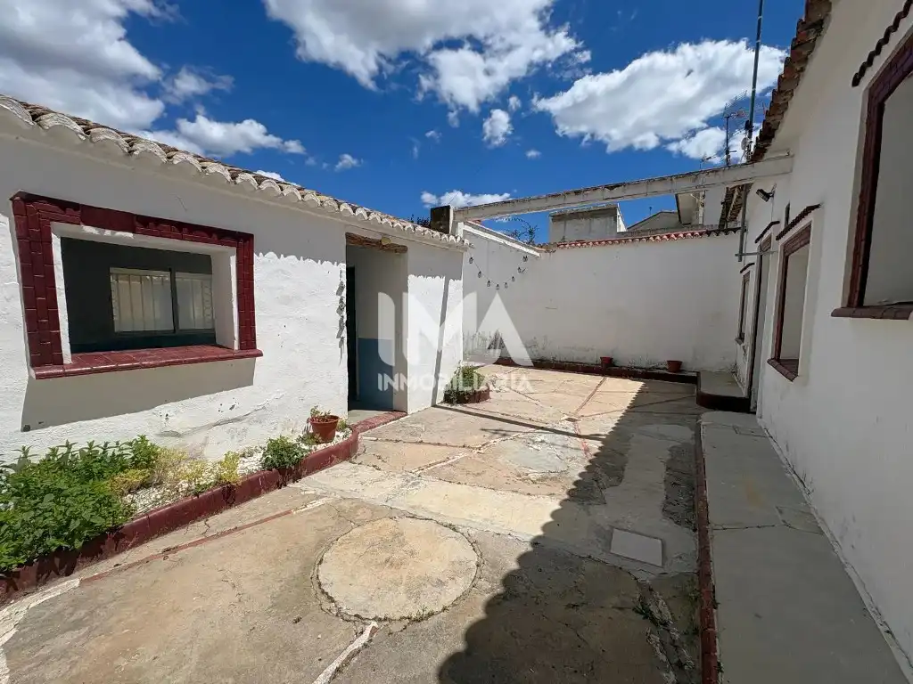 Vista exterior de Casa o chalet en venta en L'Eliana con Terraza y Trastero