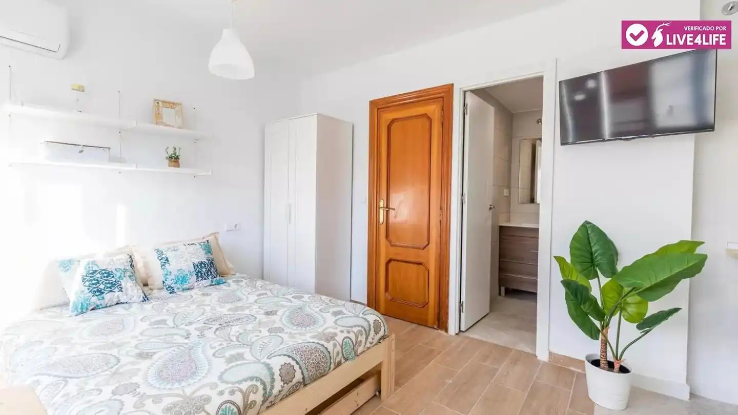 Study for rent in Felipe Salvador, Aiora