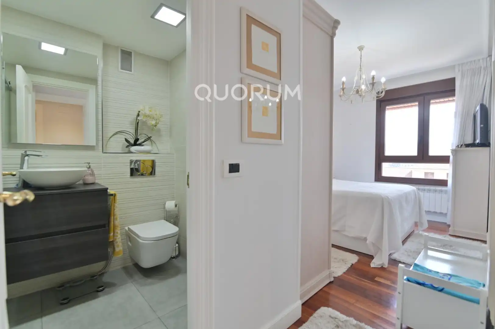 Habitación de Piso en venta en Bilbao  con Calefacción, Terraza y Amueblado