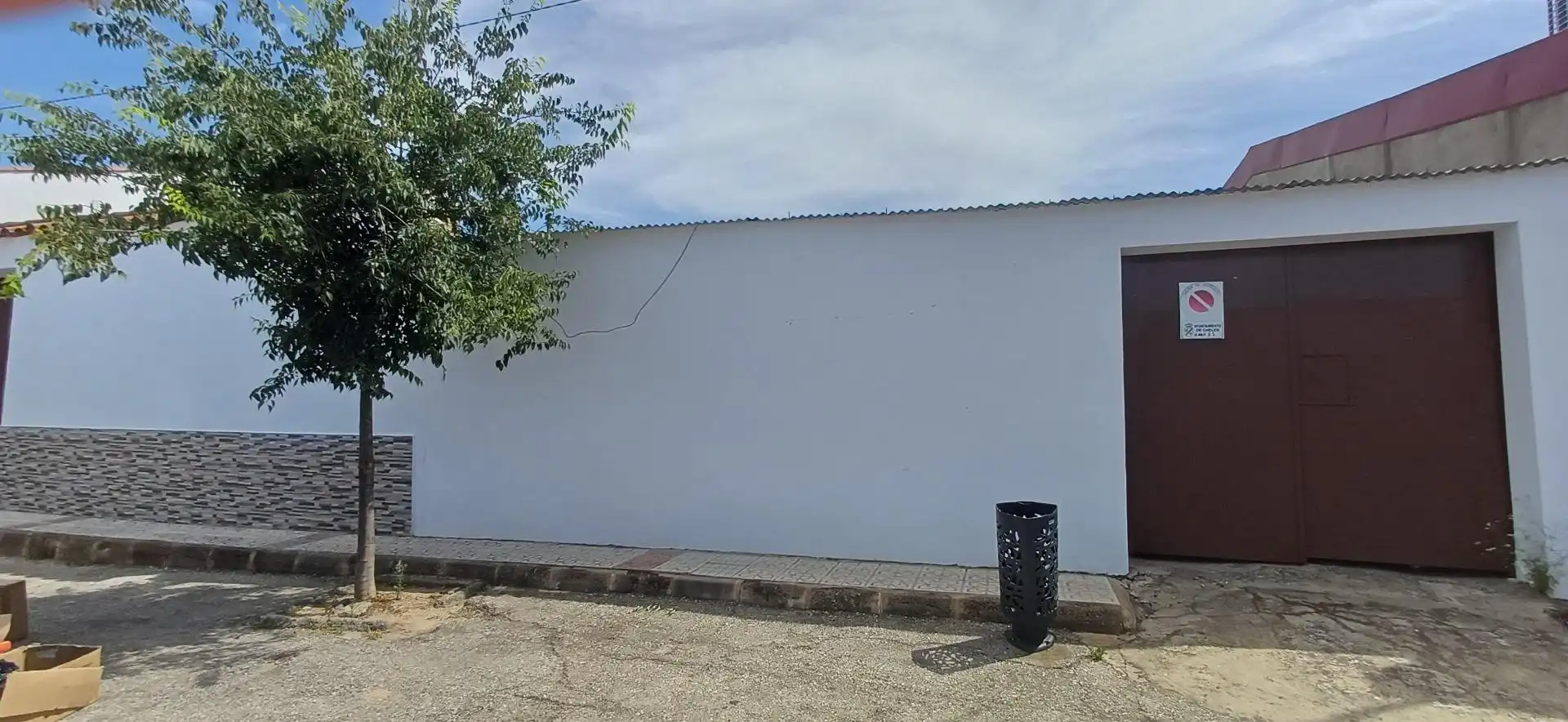 Vista exterior de Casa o xalet en venda en Cheles amb Terrassa, Traster i Balcó