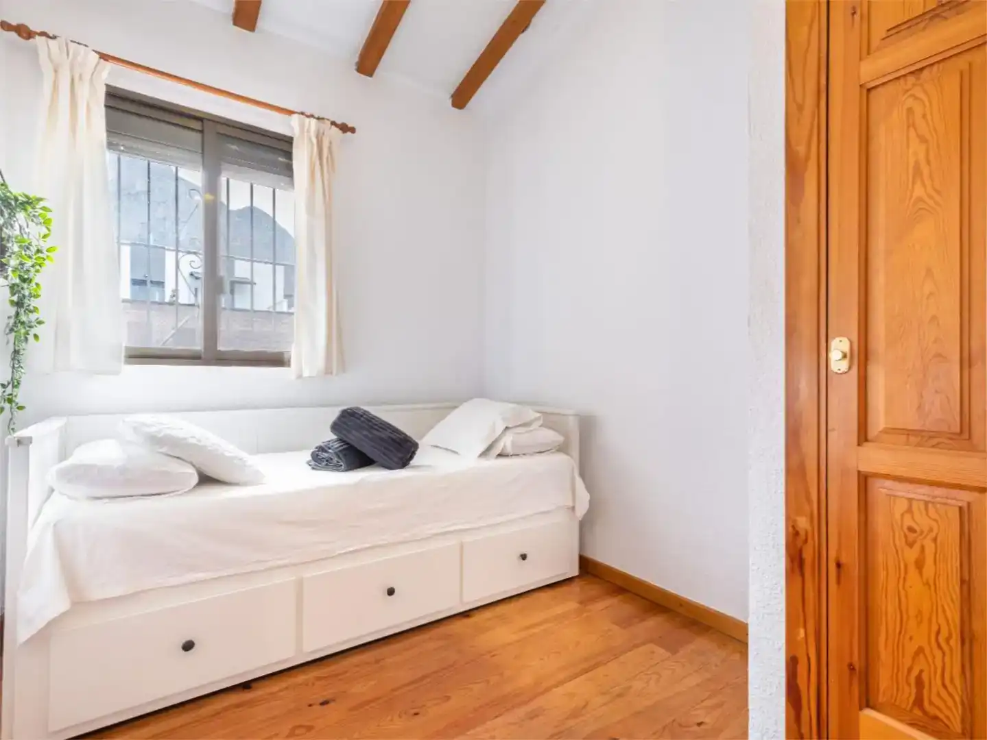 Schlafzimmer von Wohnung zum Verkauf in Polop mit Klimaanlage, Schwimmbad und Balkon