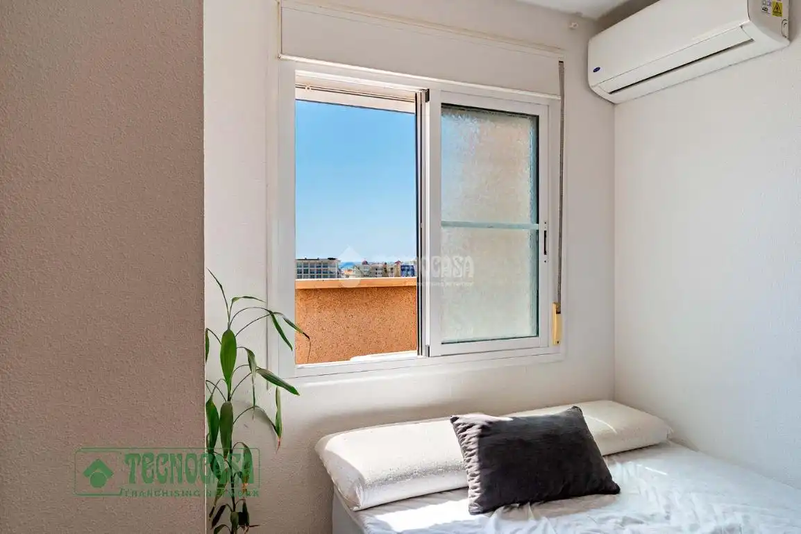 Habitación de Piso en venta en Roquetas de Mar con Calefacción y Terraza
